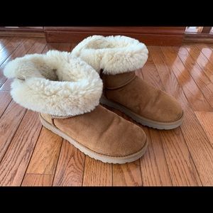 UGG Women Camel Bootie